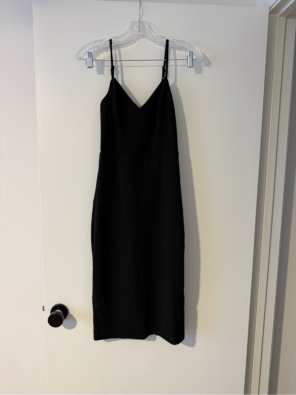 NWOT Lulus You’re a Gift Black Bow Back Bodycon Midi Dress Size Small - Picture 2 of 6